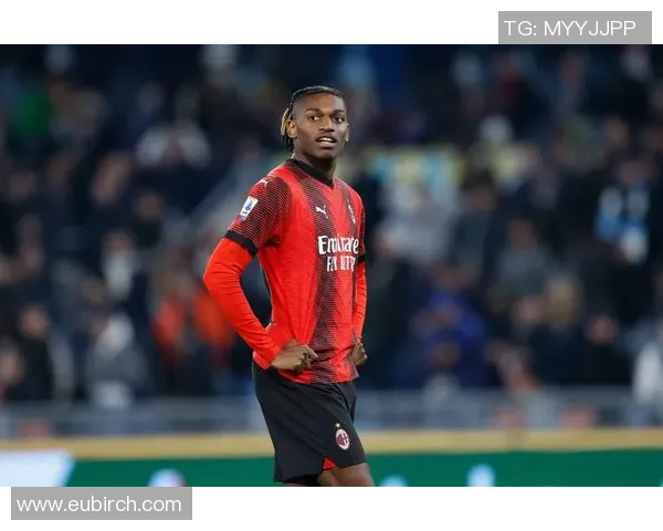 莱奥的成长之路：从少年梦想到足球巨星的辉煌历程